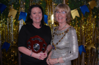 Community Champion of the Year, Helen Fish, pictured with Cllr Leonard, the Mayor of the City and District of St Albans